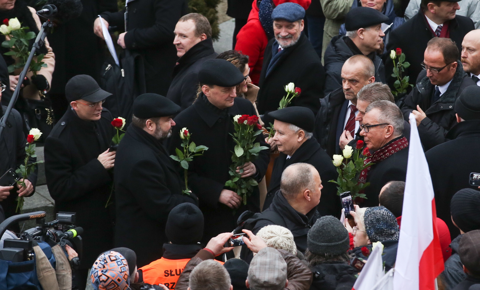 PiS szacuje, że w marszu będzie uczestniczyło 30 tysięcy osób. Jego ideę wyjaśniał w radiowej Jedynce, Jarosław Kaczyński. Po pierwsze - będzie to upamiętnienie wydarzeń sprzed lat, po drugie - protest przeciwko obecnej rzeczywistości politycznej: w imię uczciwych wyborów, demokracji i wolności słowa i mediów.