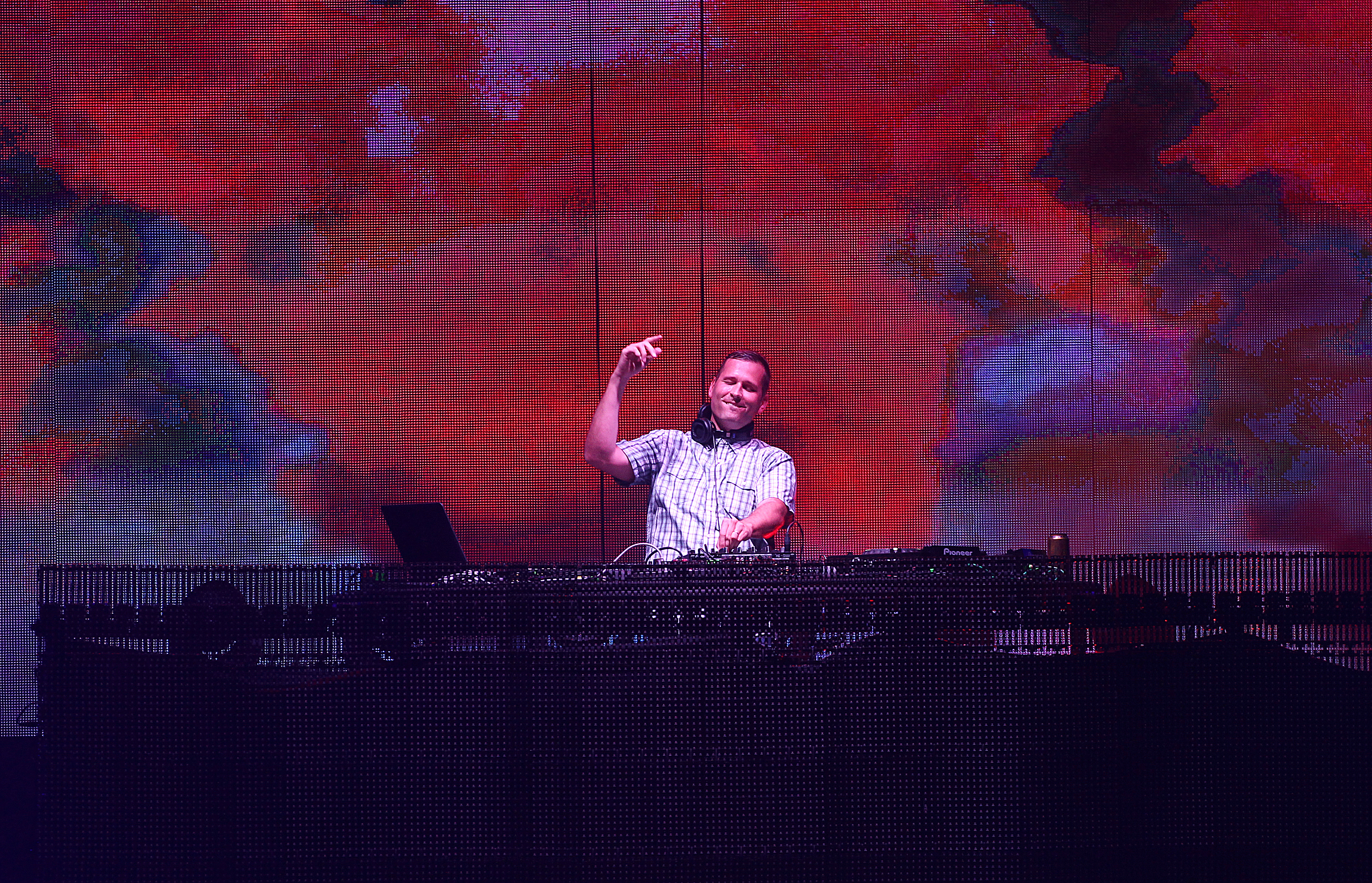 8. Kaskade – 10 mln dolarów