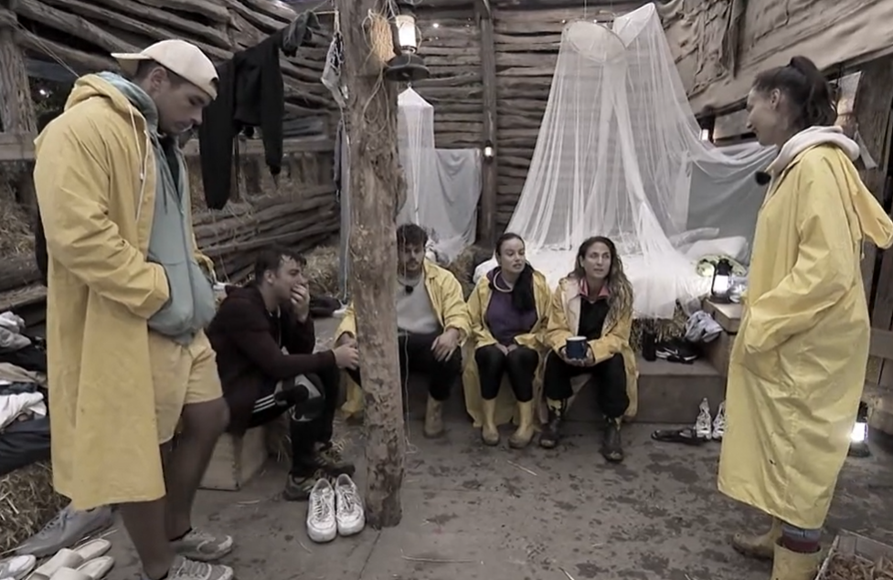 A sárga csapat leváltotta Ripli Zsuzsit a Farm VIP-ben: a színésznő kiakadt az utódjára – videó