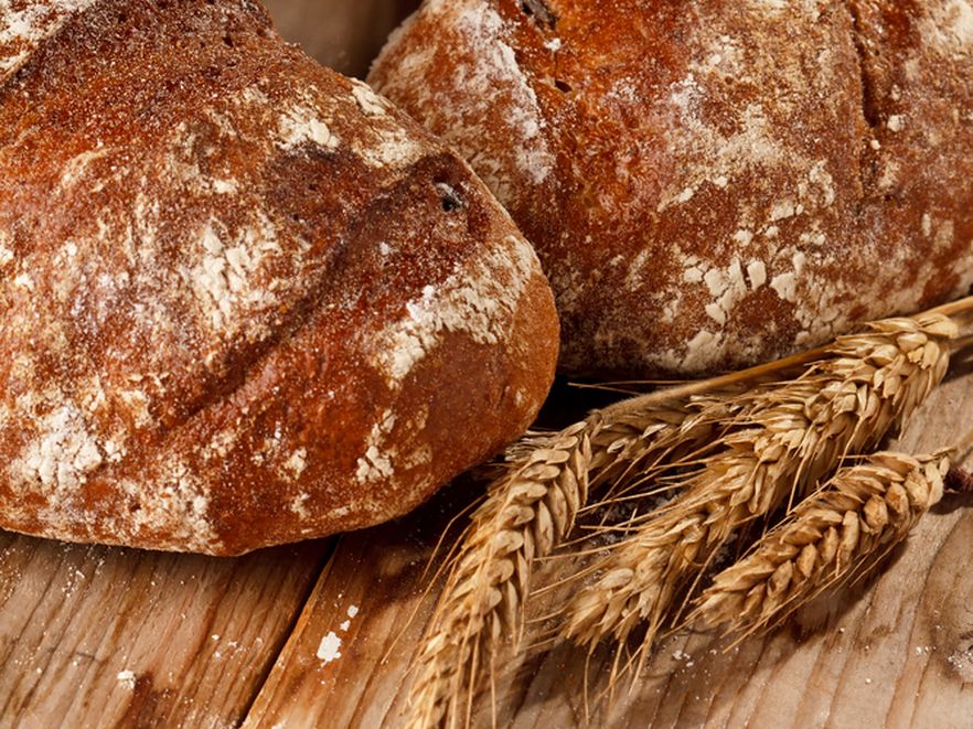 Pełnoziarniste pieczywo i makarony - obniżają ryzyko zachorowania na niektóre nowotwory, cukrzycę typu 2 i choroby serca