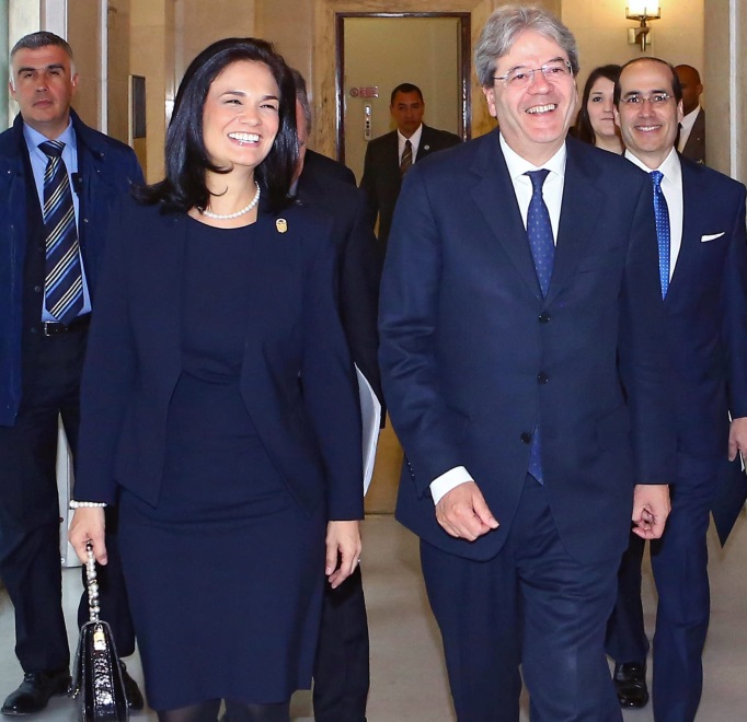 Isabel Saint Malo De Alvarado i Paolo Gentiloni