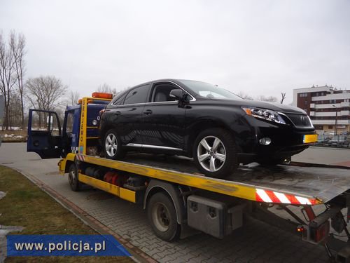 Lexus na lawecie