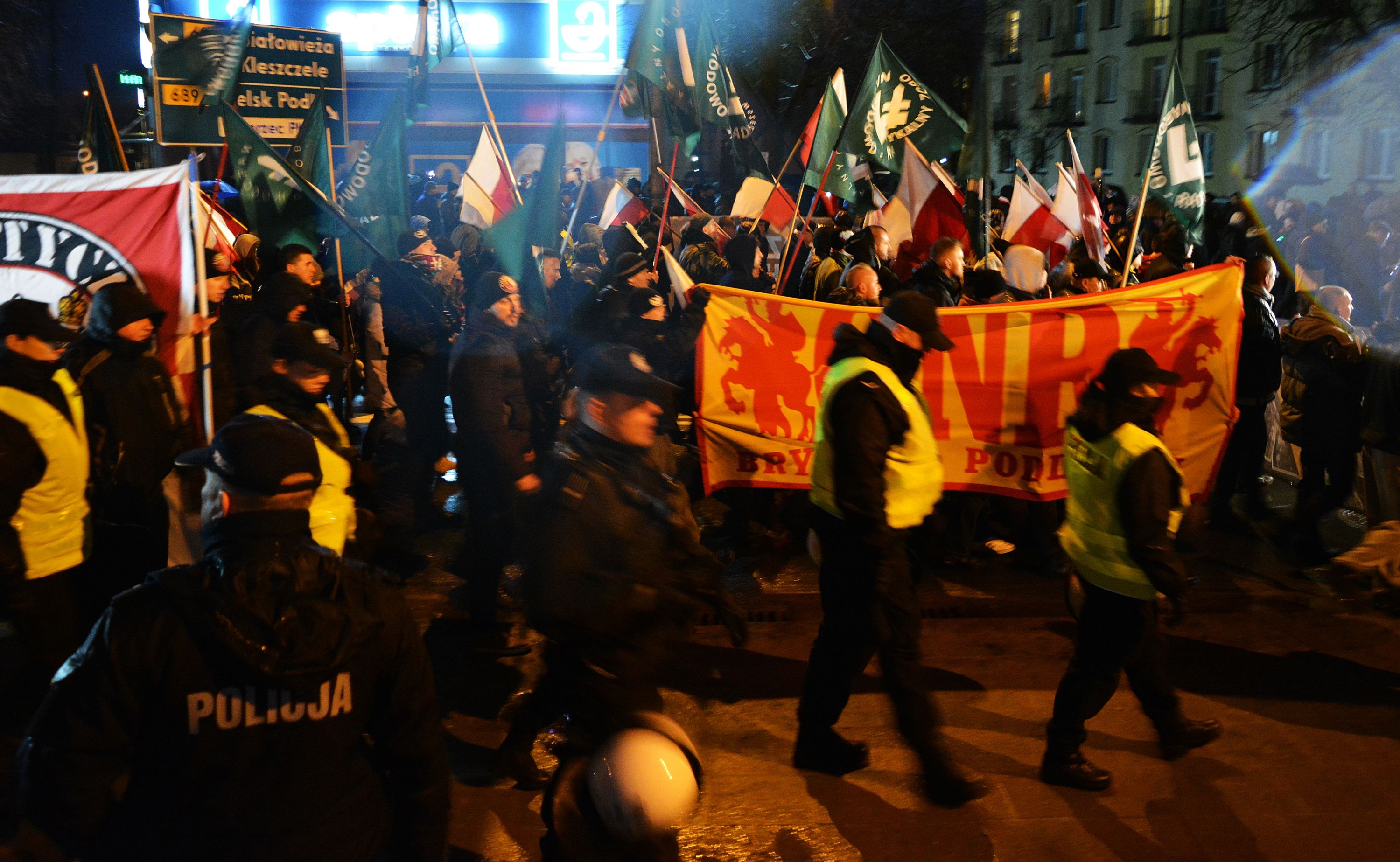 Ale także wcześniej głośno było o organizacji tegorocznego marszu – na jego przeprowadzenie nie zgodzili się rada miasta i burmistrz. Sąd uchylił tę decyzję. Przedstawiciele ratusza bali się, że