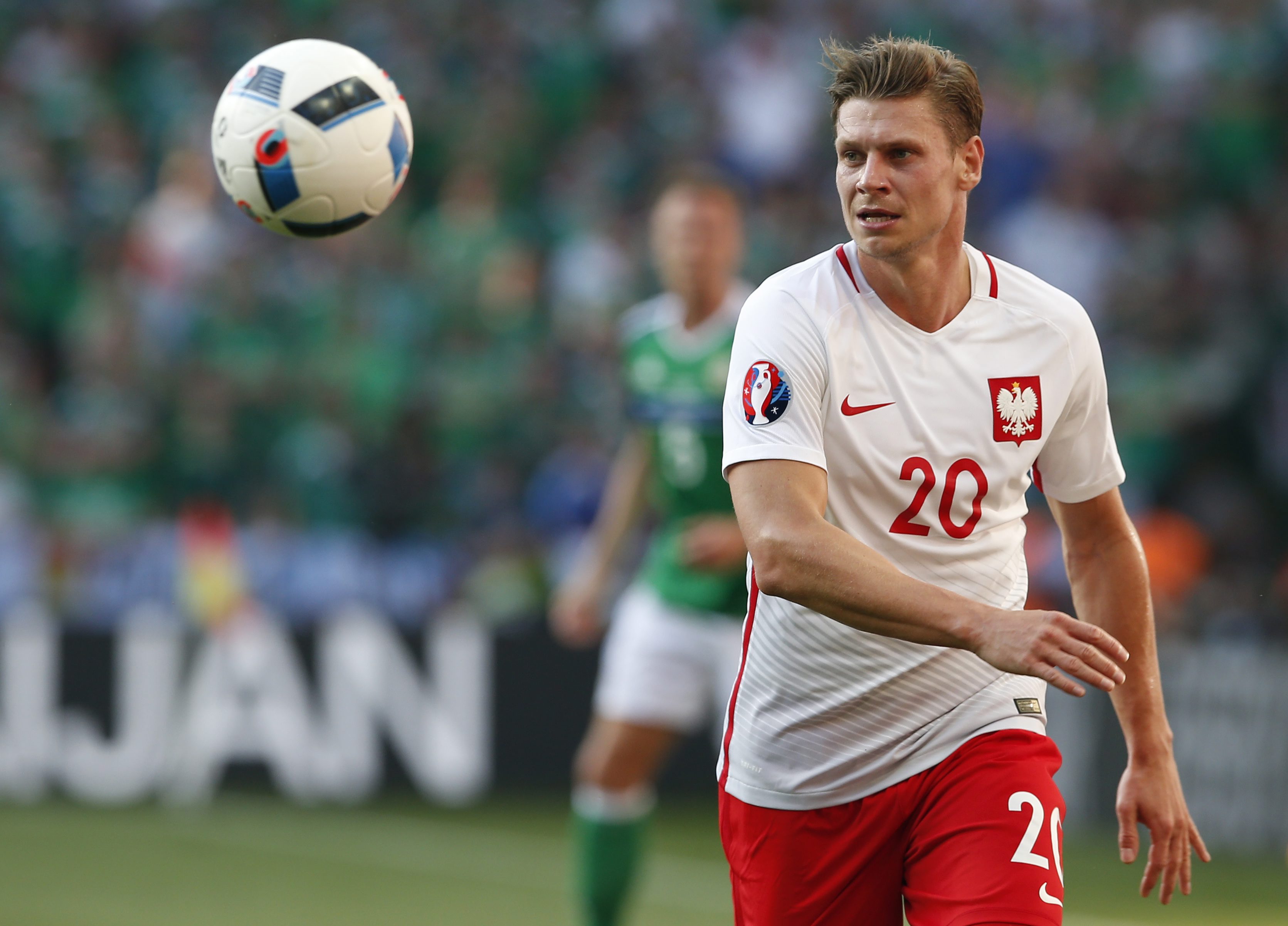 Na prawej obronie bez zmian. Łukasz Piszczek jest absolutnym pewniakiem. Gracz Borussii Dortmund w czwartek będzie miał okazję zmierzyć się na boisku z piłkarzami, z którymi rywalizuje w Bundeslidze.