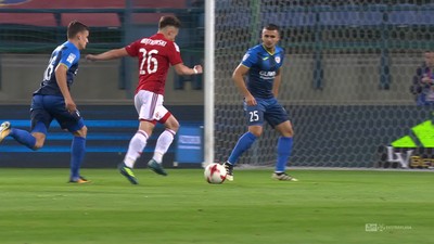 Wisła K. - Piast (0:0): Wojtkowski chciał sprawdzić Szmatułę, ale zabrakło mu celności