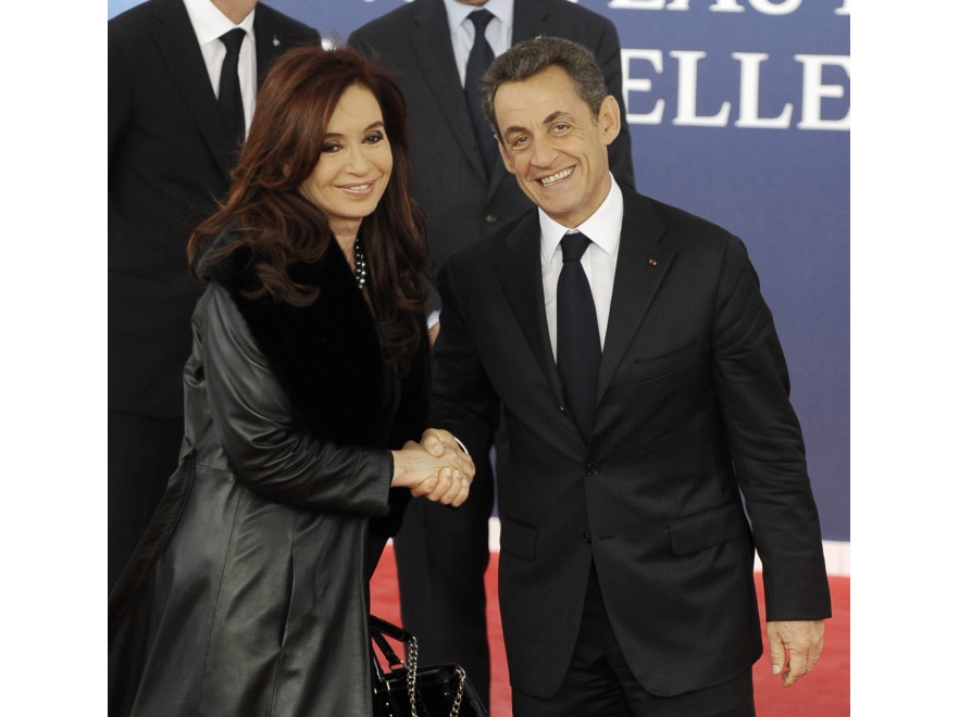 Cristina Fernandez de Kirchner - prezydent Argentyny - i prezydent Niclolas Sarkozy na szczycie G20 we Francji.