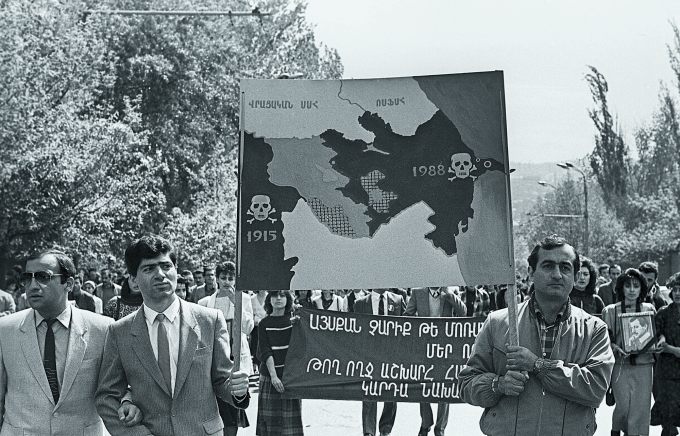 Protesty w Erewaniu, 1988