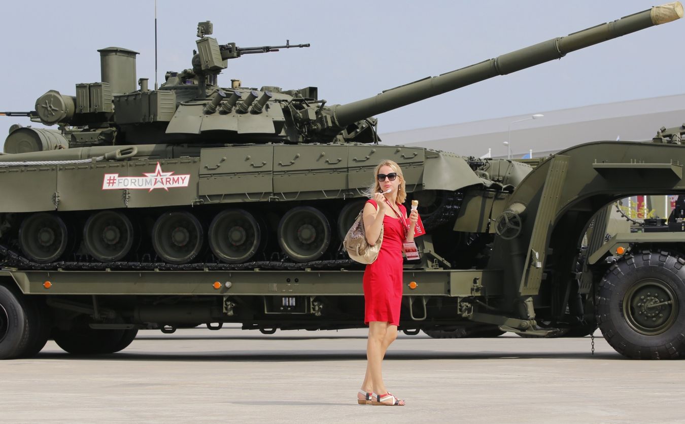 W sumie zaprezentowanych zostanie 18000 różnego rodzaju jednostek.