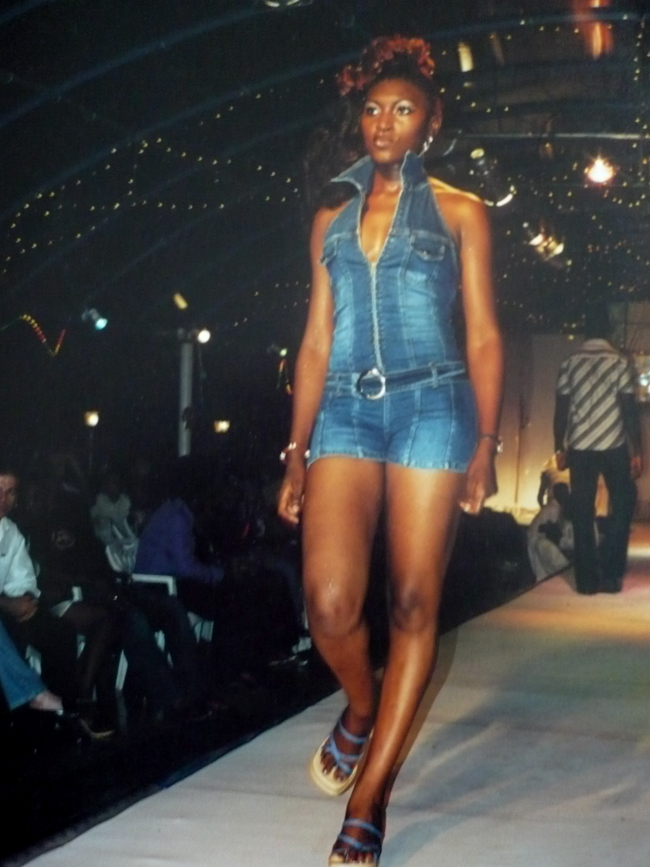 She went on to be crowned Miss Earth Nigeria 2004. She went on to represent Nigeria in Miss Earth 2004.  [Wikiwand]