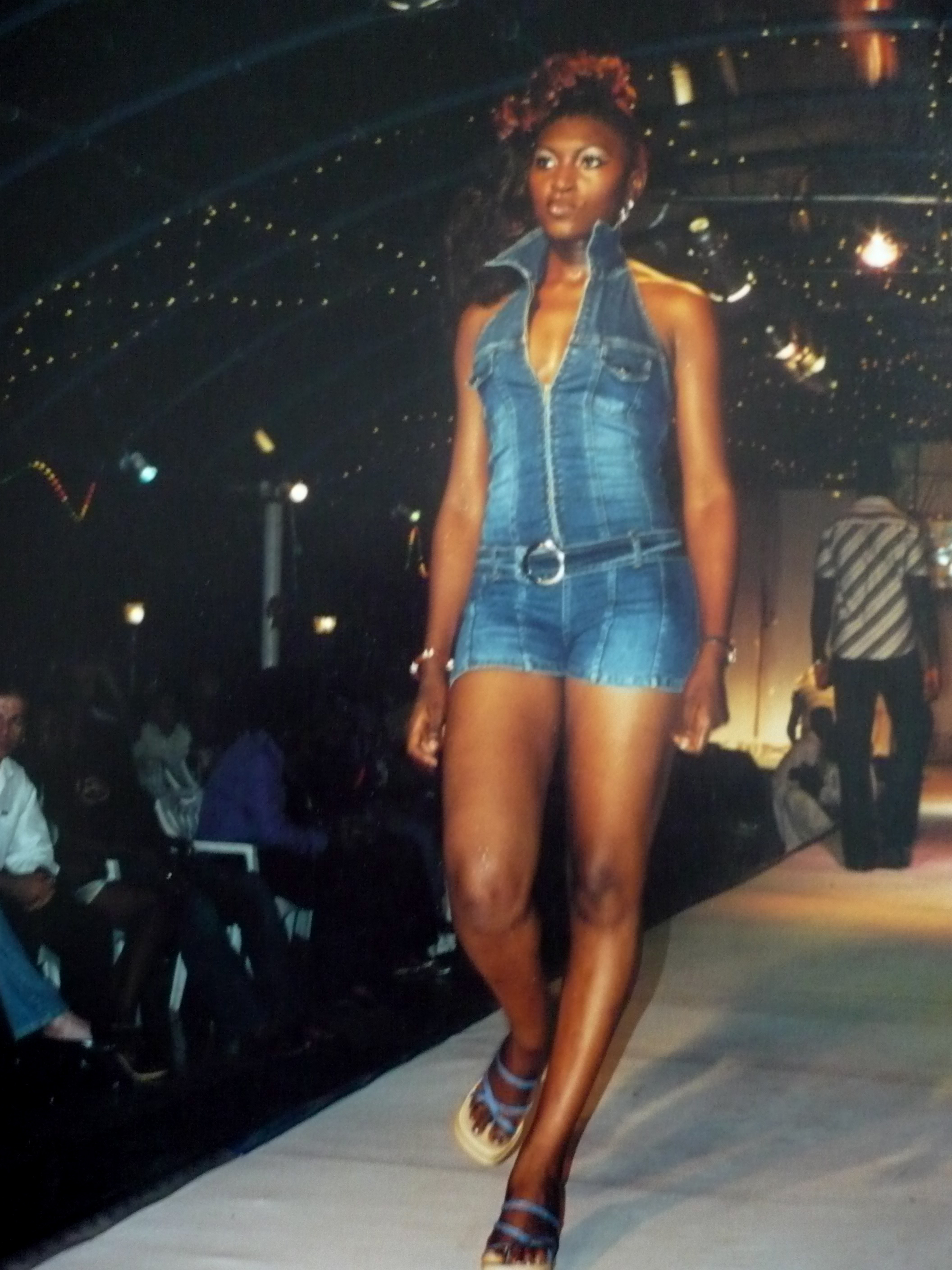 She went on to be crowned Miss Earth Nigeria 2004. She went on to represent Nigeria in Miss Earth 2004.  [Wikiwand]