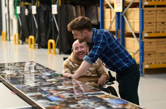 Eltörte a nyakát a Harry Potter forgatásán, 14 éve lebénultan él Daniel Radcliffe kaszkadőre: összeszorul a szív, hogy tolószékben kell látnunk