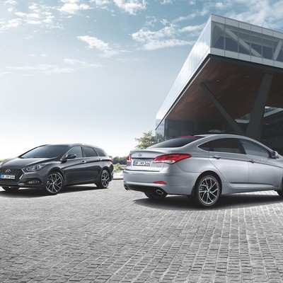 Hyundai i40 - odświeżony wygląd i nowy silnik