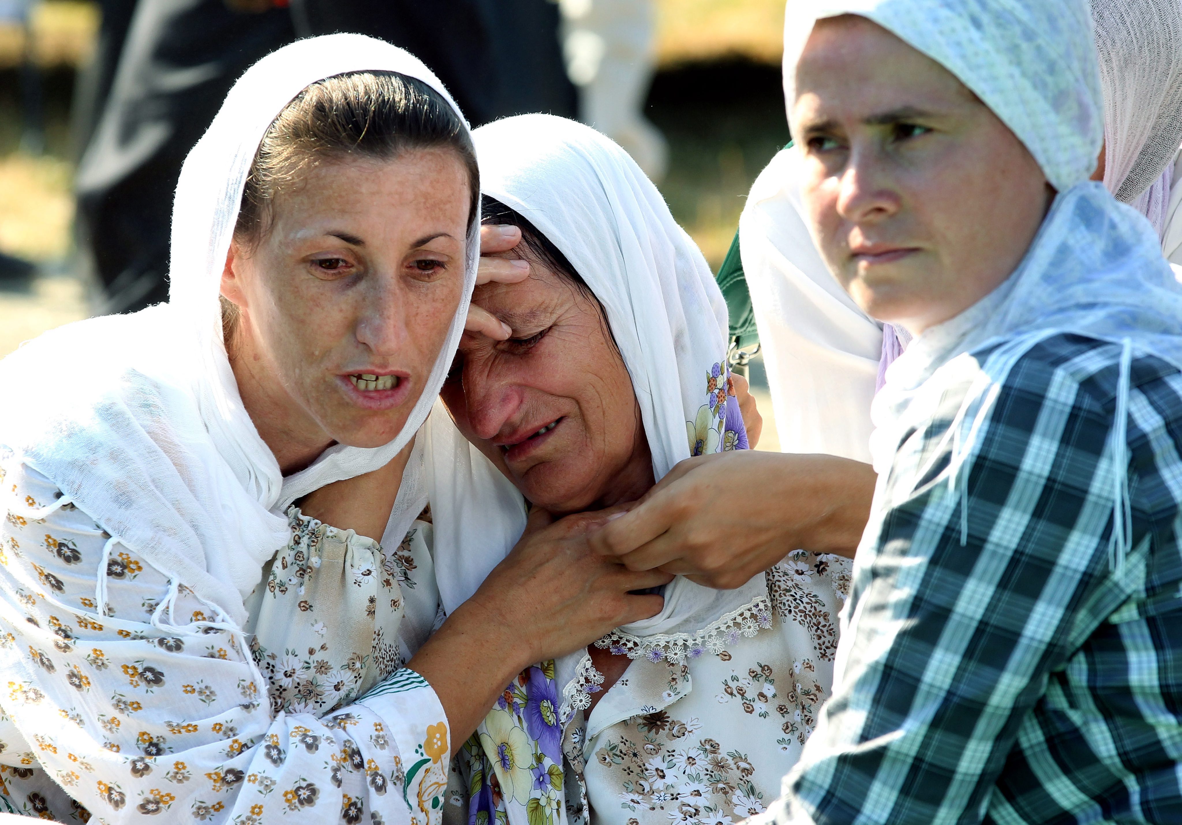 Pogrzeb ofiar masakry w Srebrenicy