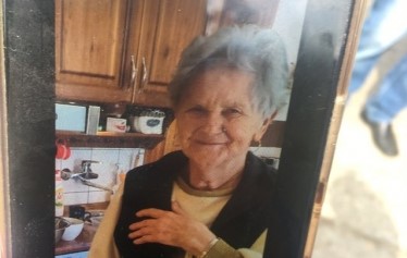 Nagy erőkkel keresi a rendőrség a 79 éves nénit: az otthonából tűnt el nyomtalanul – fotó