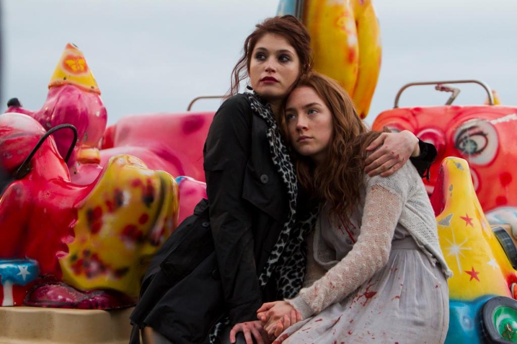 Gemma Arterton i Saoirse Ronan w