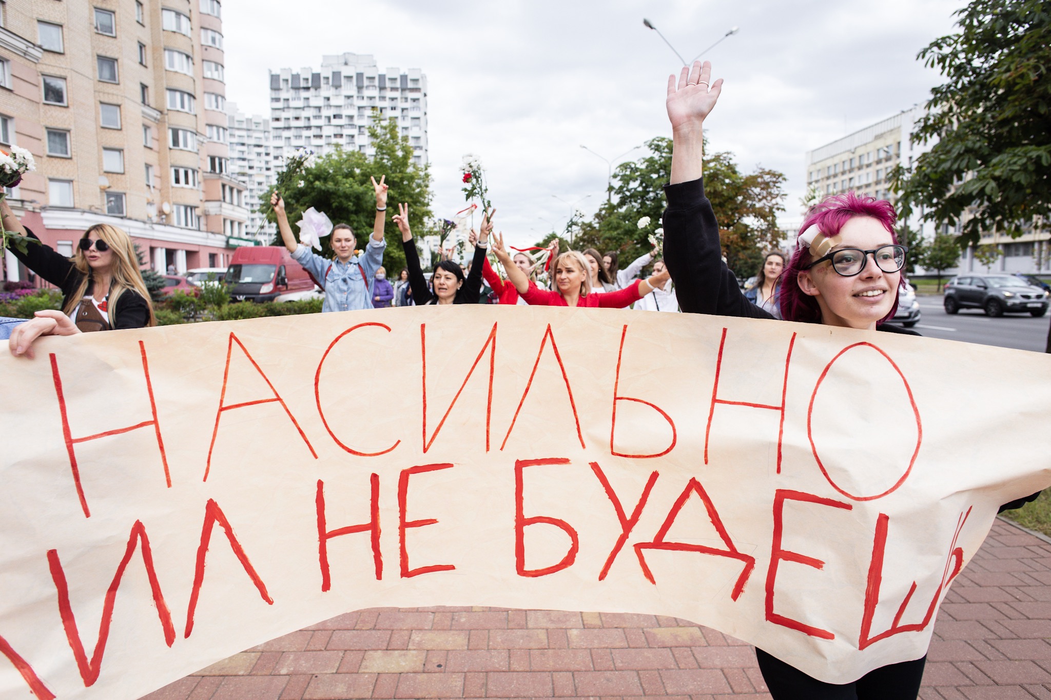 Nieliczni nie chcą protestów ani demokracji. Woleliby spokój. Gdzie po rewolucji jest dobrze? W Tunisie, w Turcji? Nigdzie!