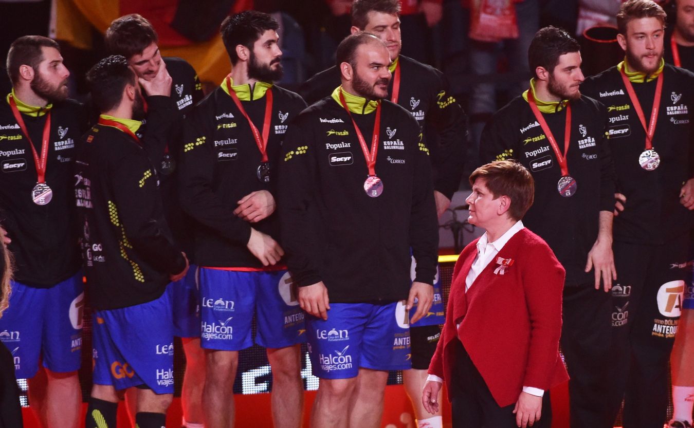Beata Szydło i drużyna Hiszpanii