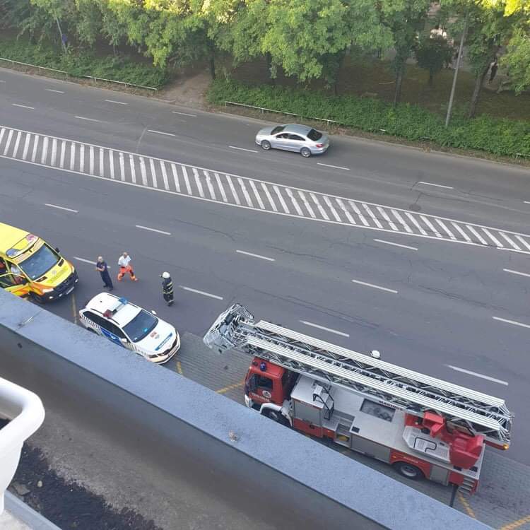 Dráma Békéscsabán: egy fiatal fiú készült eldobni az életét, a mélybe akarta vetni magát – fotók