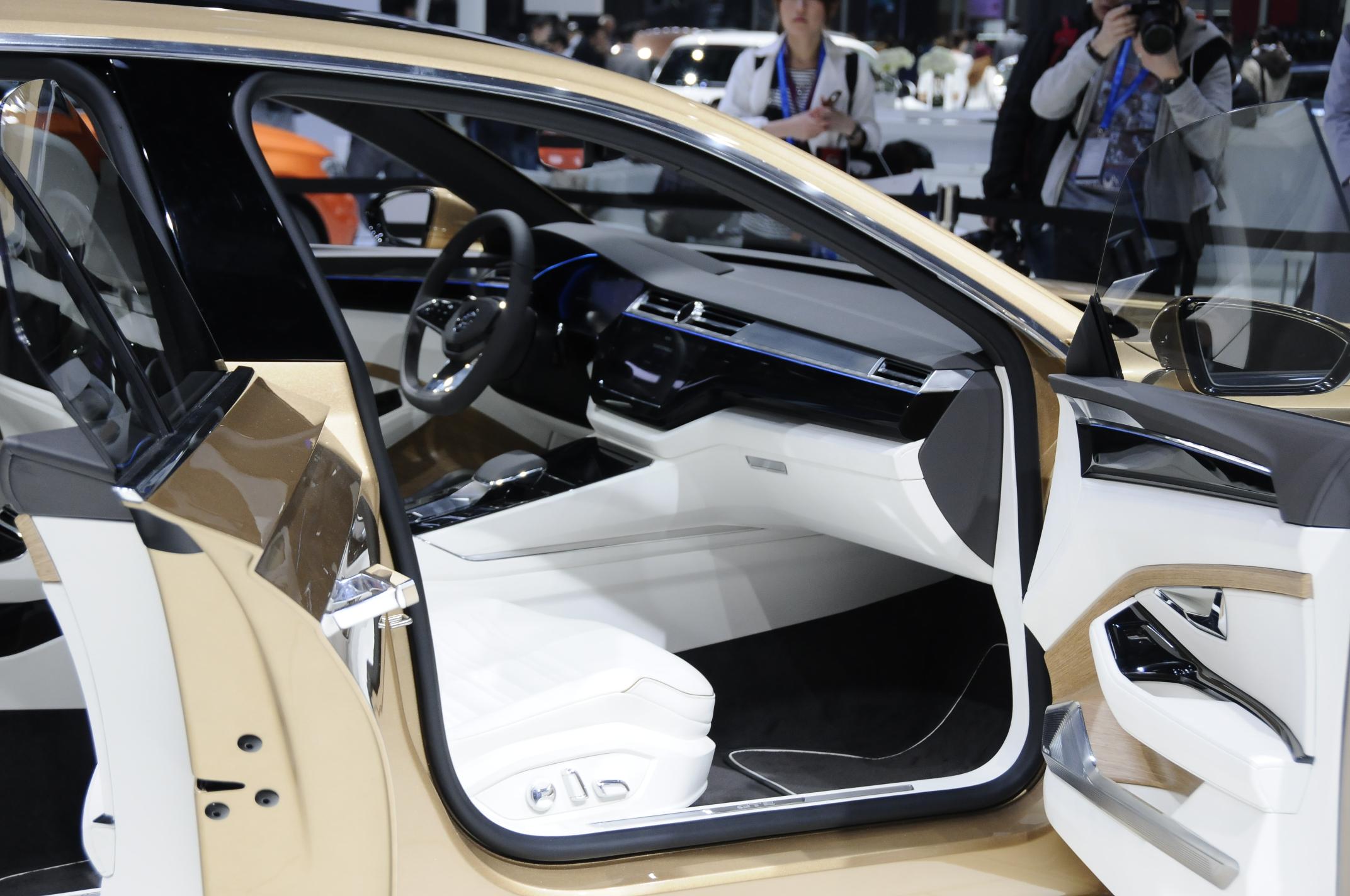 Volkswagen C Coupe GTE