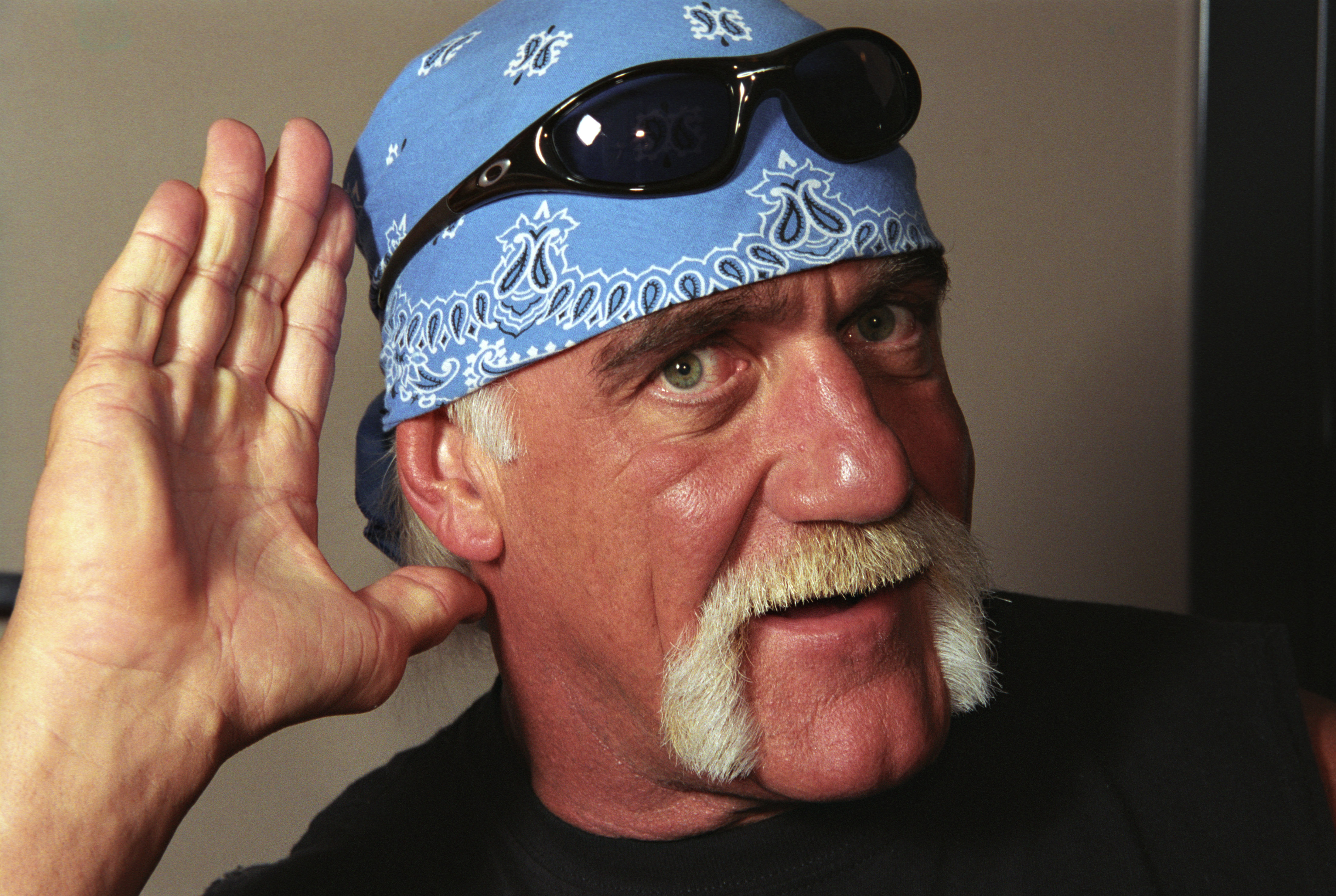 70 évesen harmadszor is kimondta megházasodott a 90-es évek izomkolosszusa – fotó