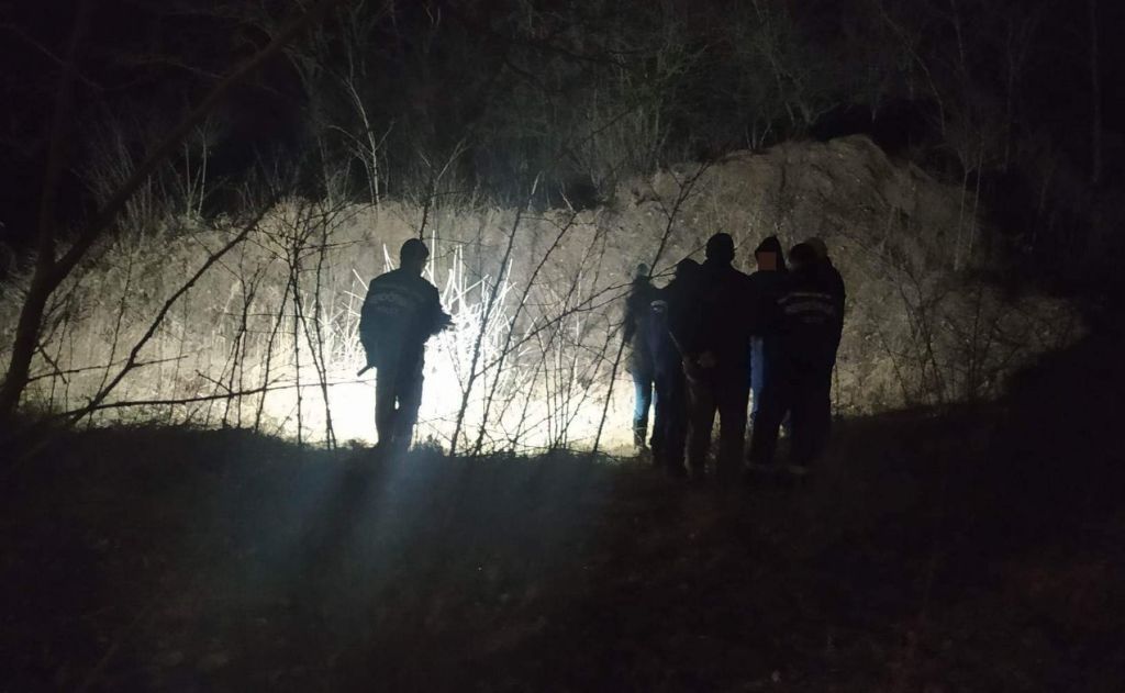 Brutálisan megöltek egy 21 éves lányt Győrben: bőröndbe tették és eláshatták Kitti holttestét