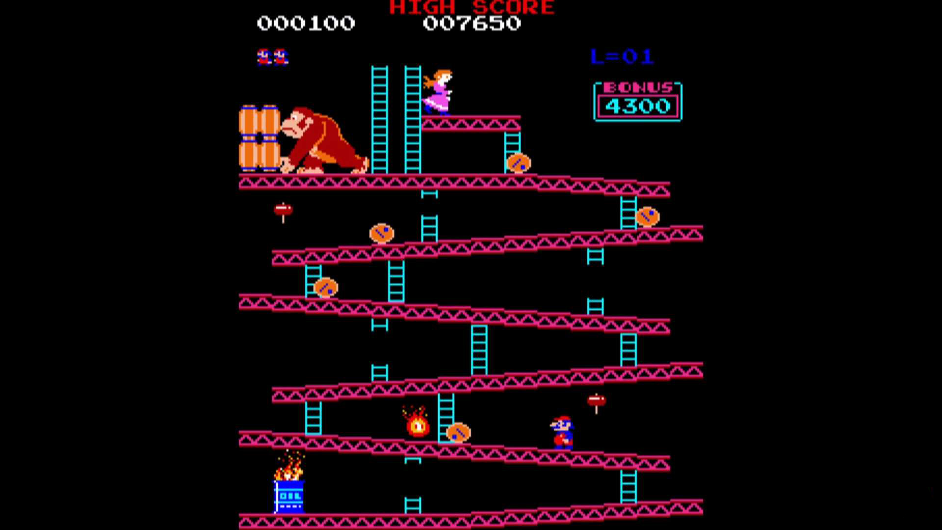 V hre Donkey Kong sa Mario snažil zachrániť svoju priateľku Pauline. Tento koncept sa s istými obmenami objavil aj v jeho vlastnej sérii.