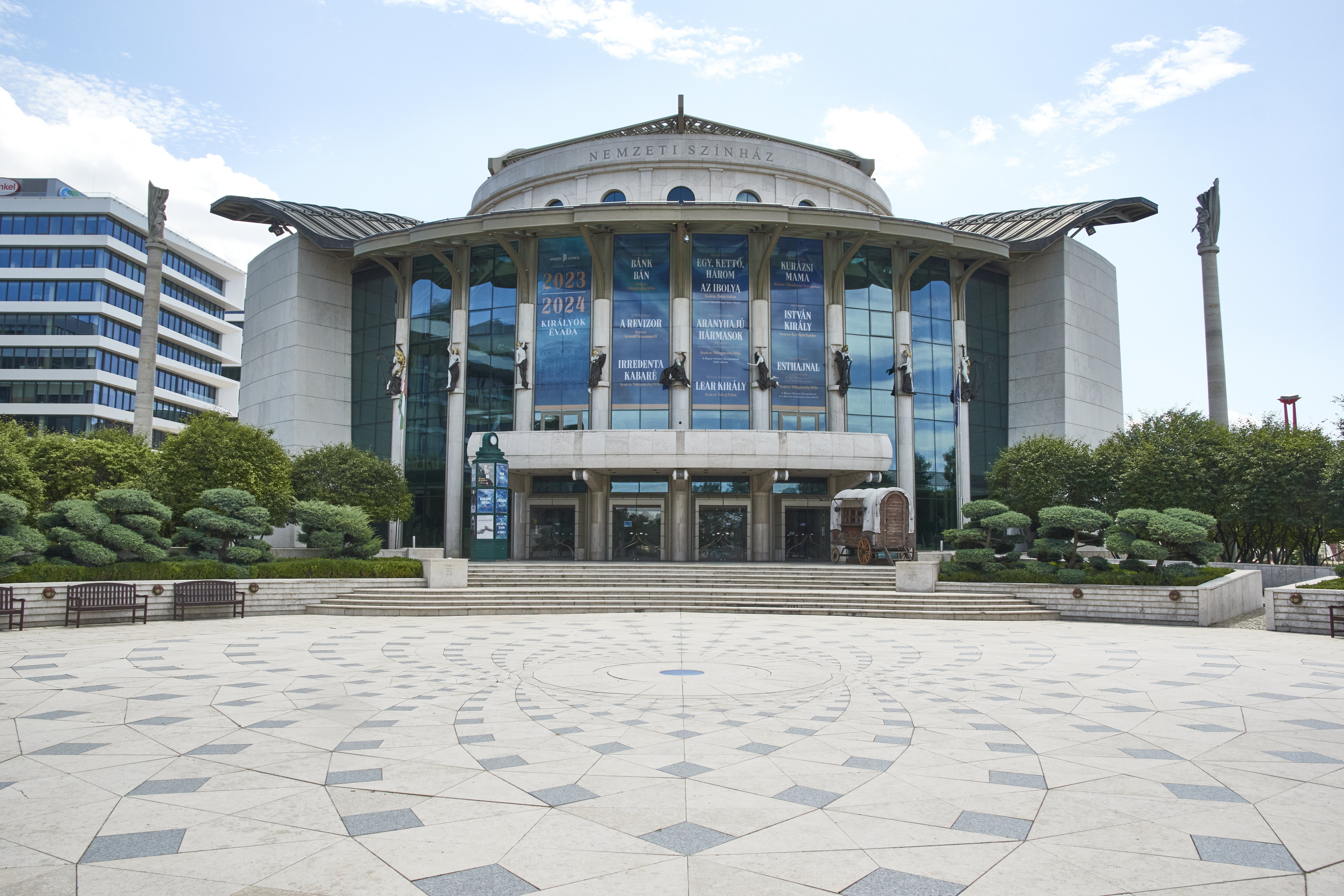 „A hősök köztünk élnek!” – Megható poszttal tiszteleg a Nemzeti Színház a súlyos beteg vendégük előtt