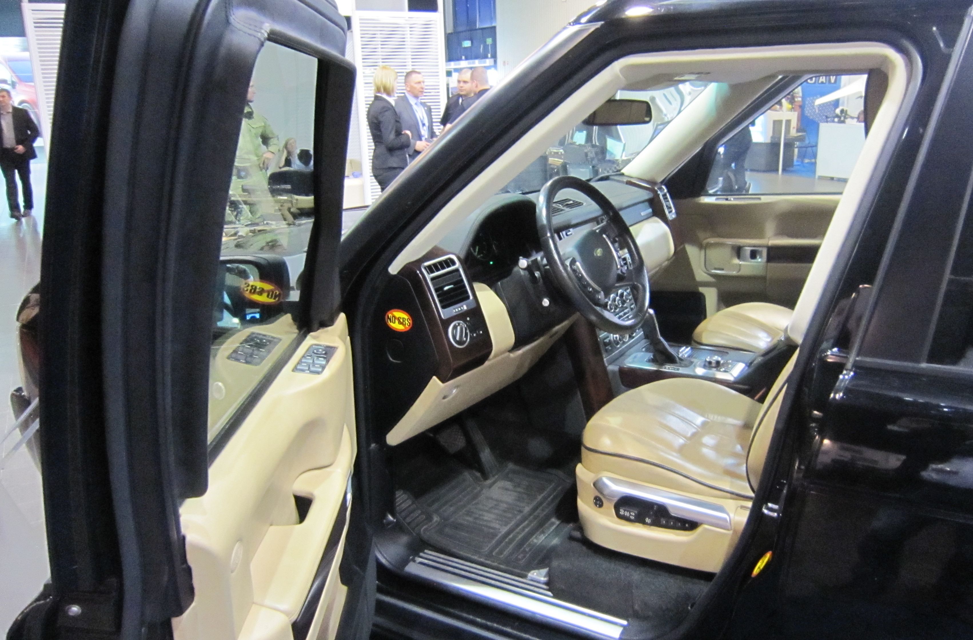 Samochód BOR - range rover