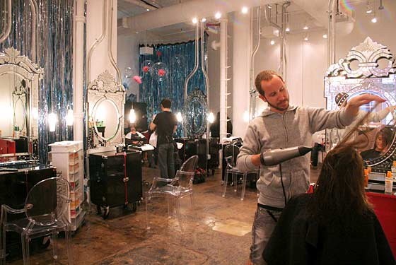 Wonderland Beauty Parlor