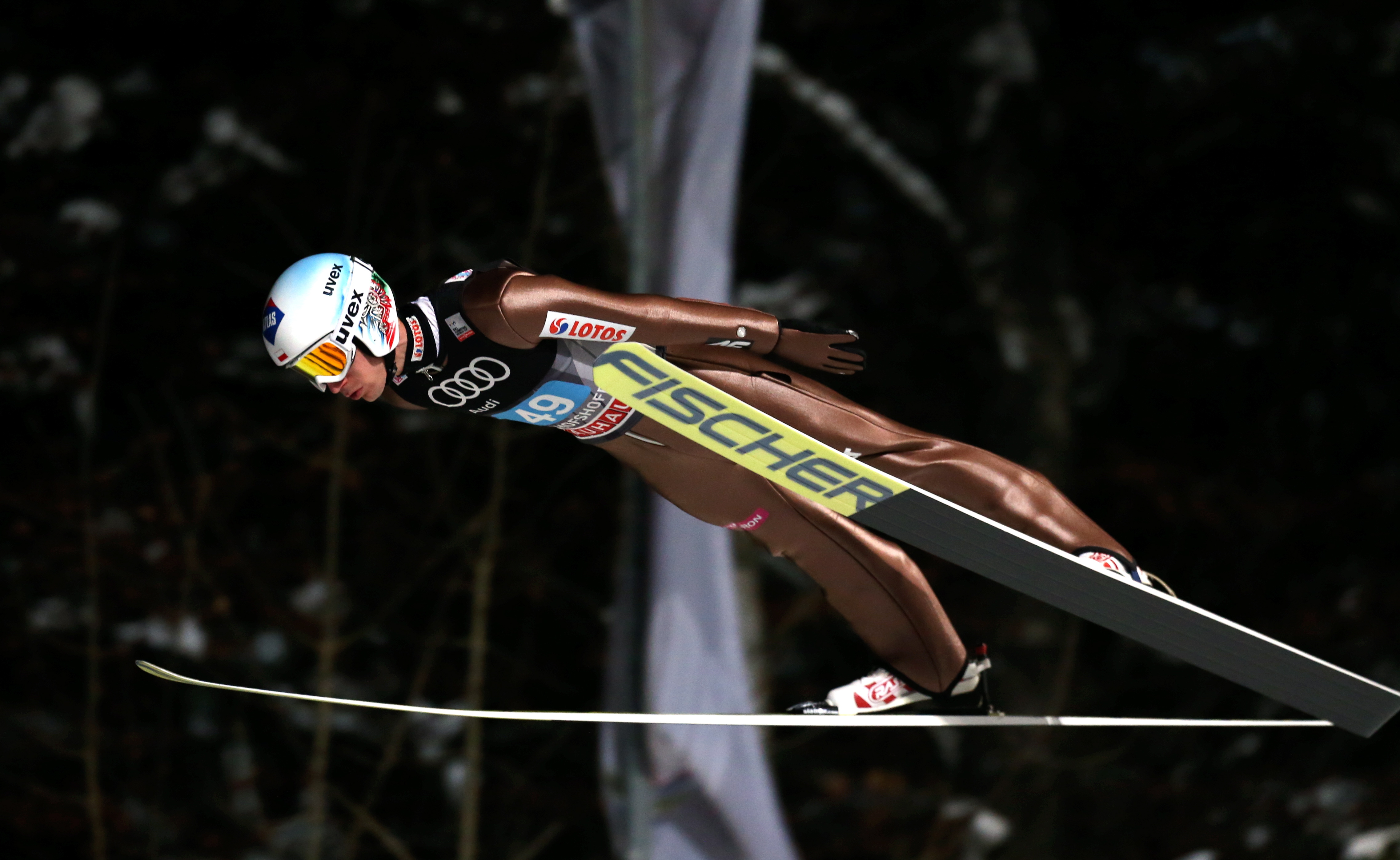 Król Kamil Stoch! W jego kolekcji brakuje już tylko jednego trofeum