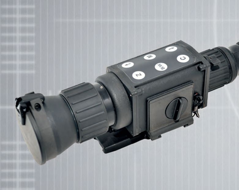 Celownik jest przeznaczony specjalnie dla broni podstawowej. Można go zamontować m.in. na karabinku MSBS-5,56mm, na karabinie wz.96 Beryl, karabinie wyborowym Tor oraz karabinie maszynowym UKM 2000 kalibru