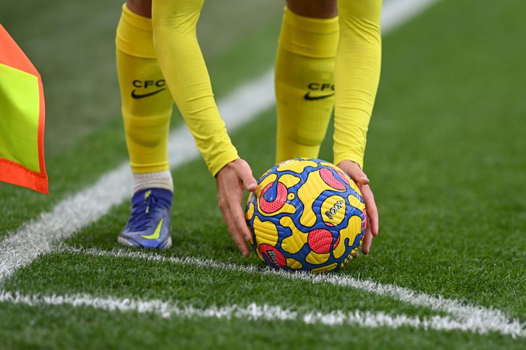 Premier League clubs return to emergency Covid measures