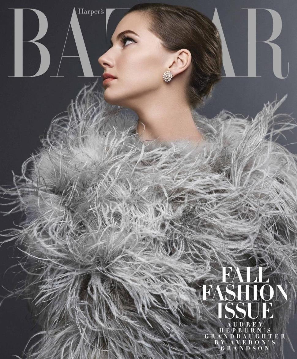 Emma Ferrer w Harper's Bazaar - foto: Michael Avedon