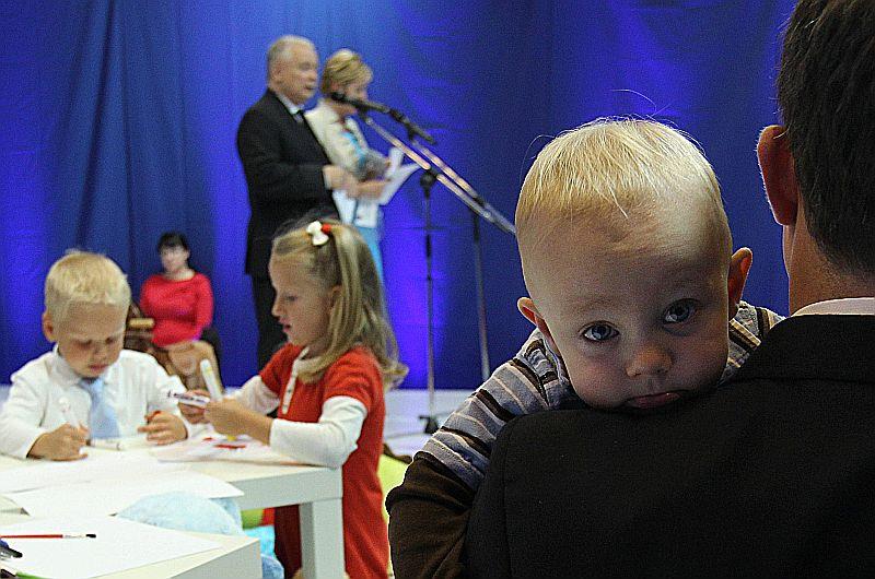 Kaczyński w przedszkolu sześć