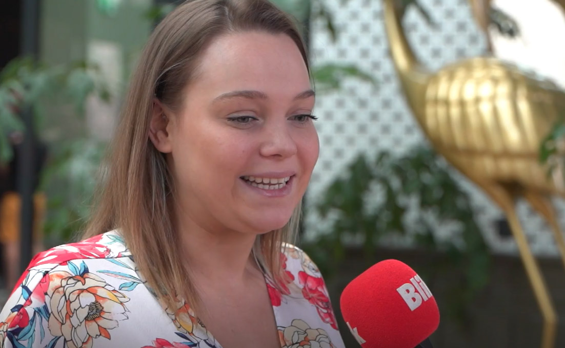 Mardoll elárulta, igaziak-e a mellei - videó