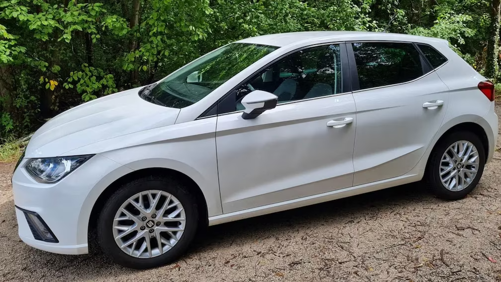 Pofás kisautó friss jogsi mellé, de családi &quot;munkásjáratnak&quot; és &quot;iskolabusznak&quot; is tökéletes: Seat Ibiza használtan