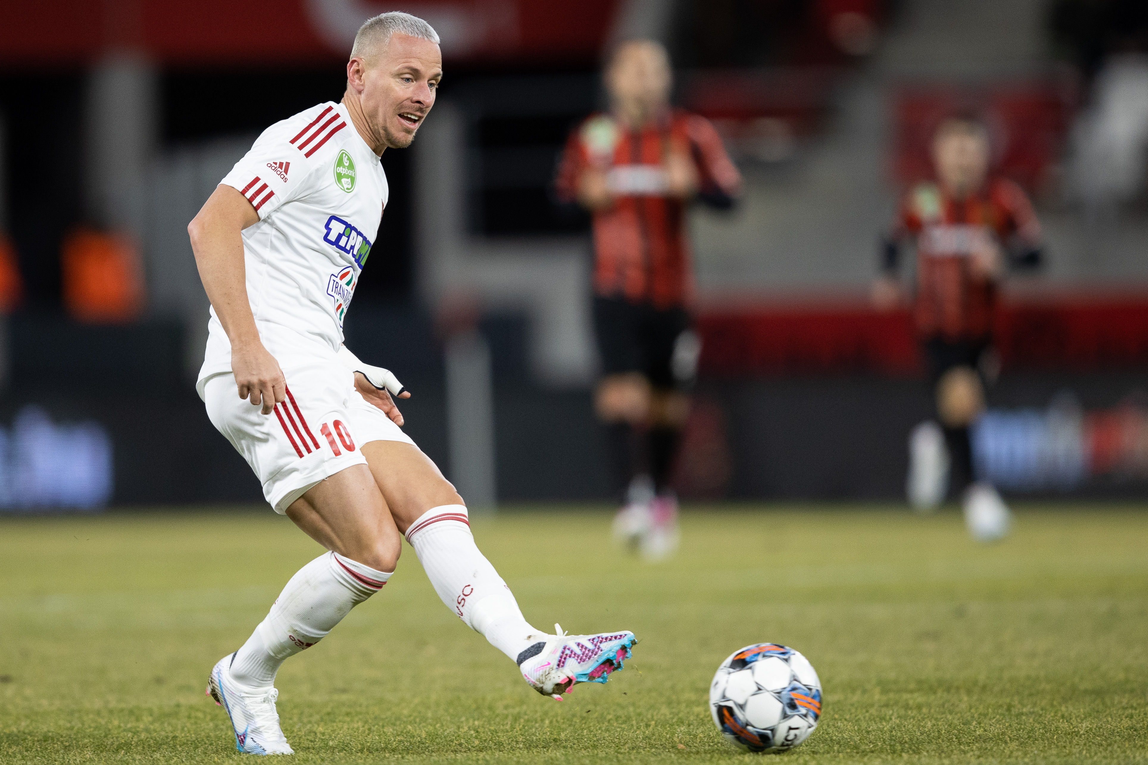 A Dzsudzsák Balázs-féle étrendkiegészítő miatt kapott közel négymillió forint bírságot a TV2