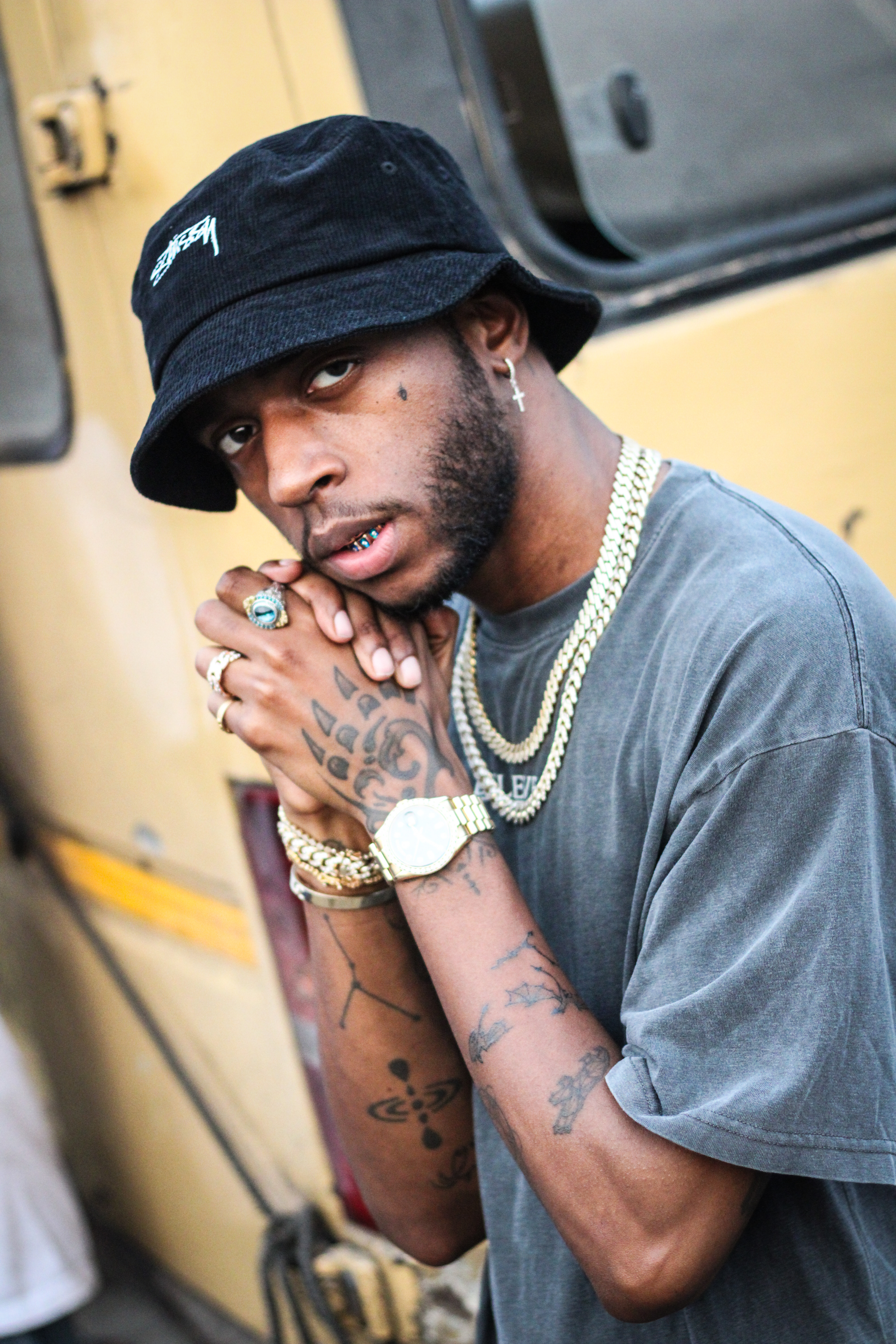 LVRN’s 6lack features on Manny Norte’s hot new track, “4am”, alongside Rema & Tion Wayne