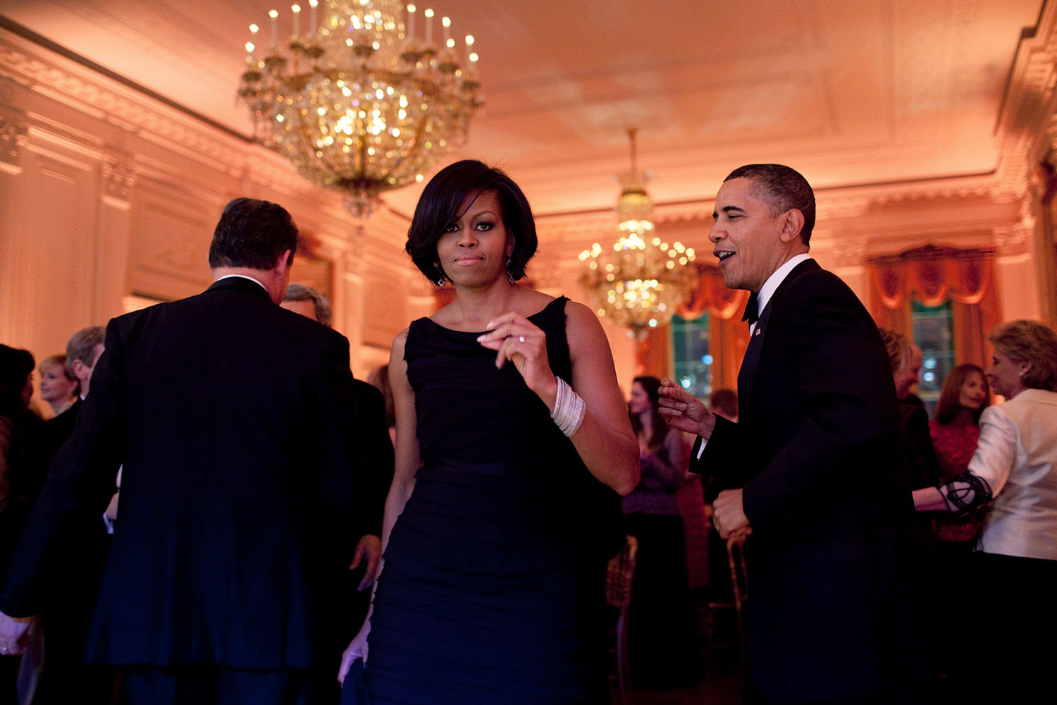 21 lutego 2010 roku, Bal Gubernatorów. Michelle Obama na ułamek sekundy złapała kontakt wzrokowy z fotografem.