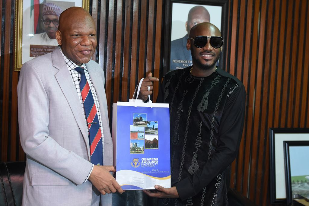 2Face Idibia receives award of Fellow of the School of Music at Obafemi Awolowo University