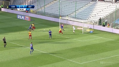 Korona - Bruk-Bet (2:1): Co za odpowiedź Korony! Obrona Bruk-Betu wybija piłkę z linii bramkowej!