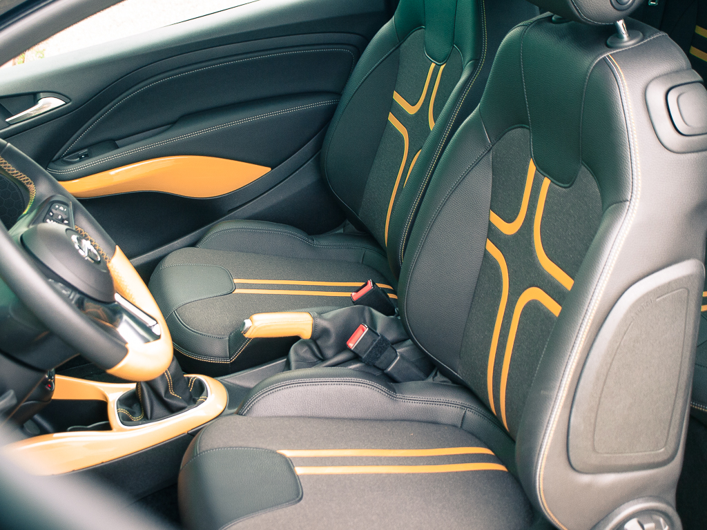 Opel adam