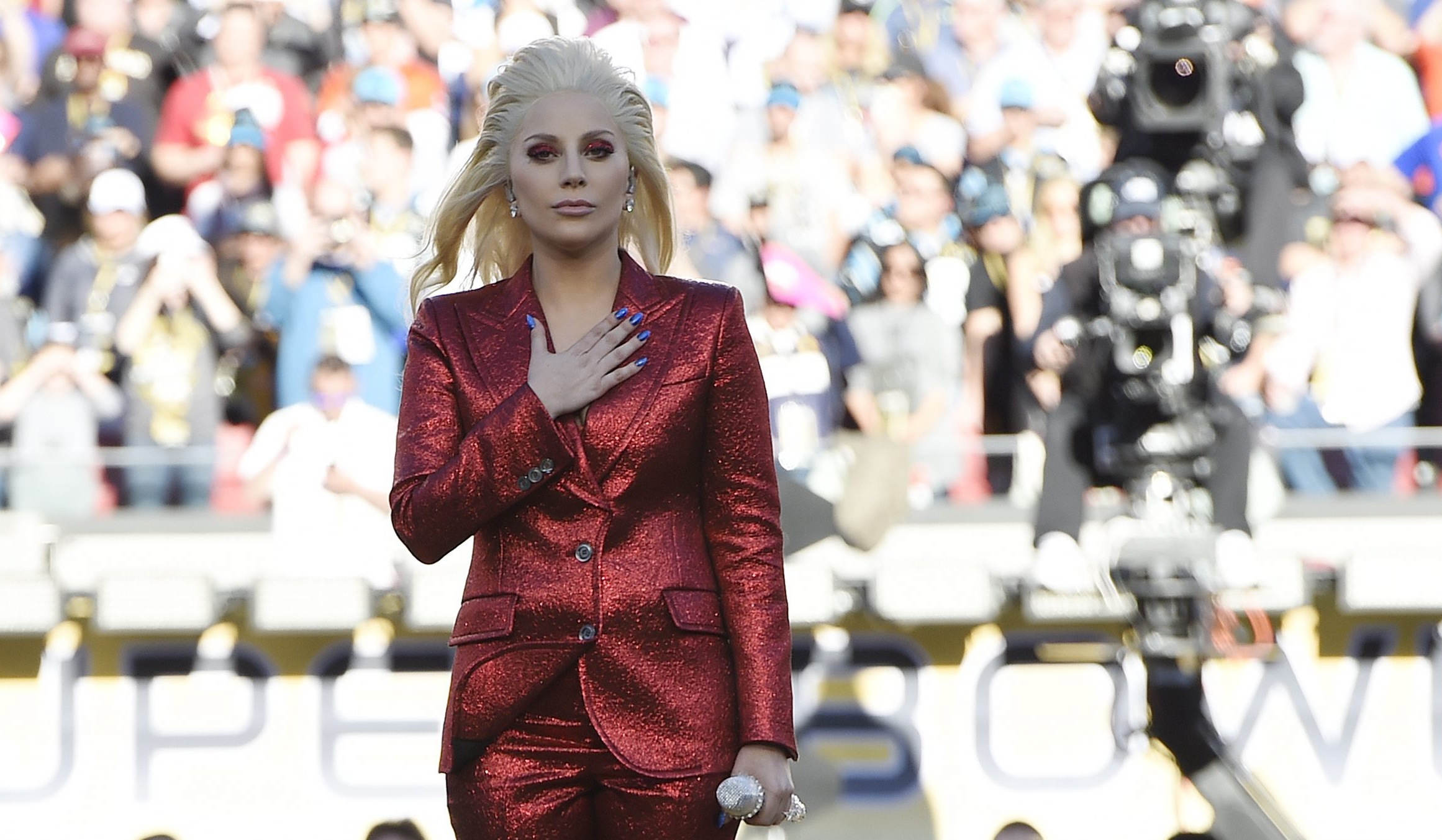 Super Bowl to jednak nie jedyne masowe przedsięwzięcie, w którym bierze udział Lady Gaga. Po najważniejszym amerykańskim święcie sportowym, czekają ją, i to w tym samym miesiącu, święto muzyczne i filmowe.
