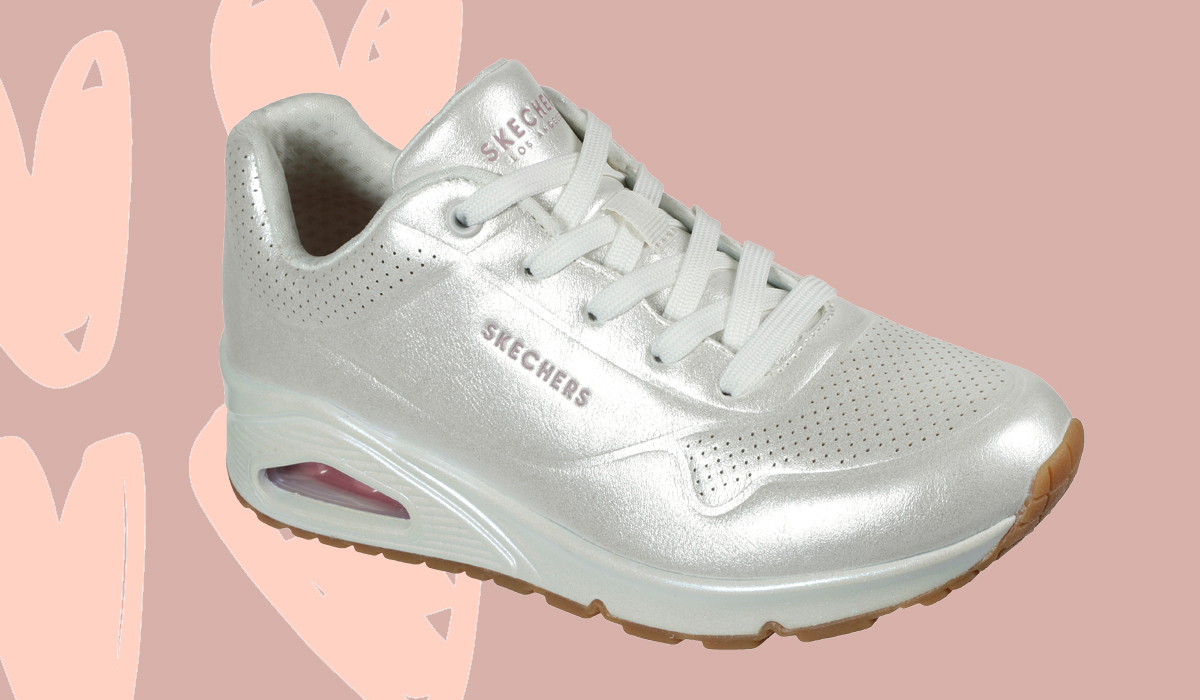 Megérkezett a Skechers legújabb modellje, az eddigi cipőiknél is  kényelmesebb - Glamour