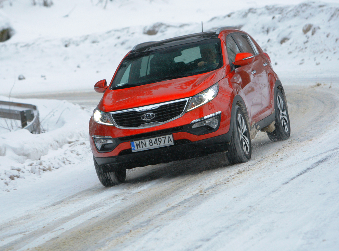 Nowa Kia Sportage to samochód, który swoimi atutami skusił już ponad 3300 Polaków. My sprawdziliśmy w teście wady i zalety tego modelu.
