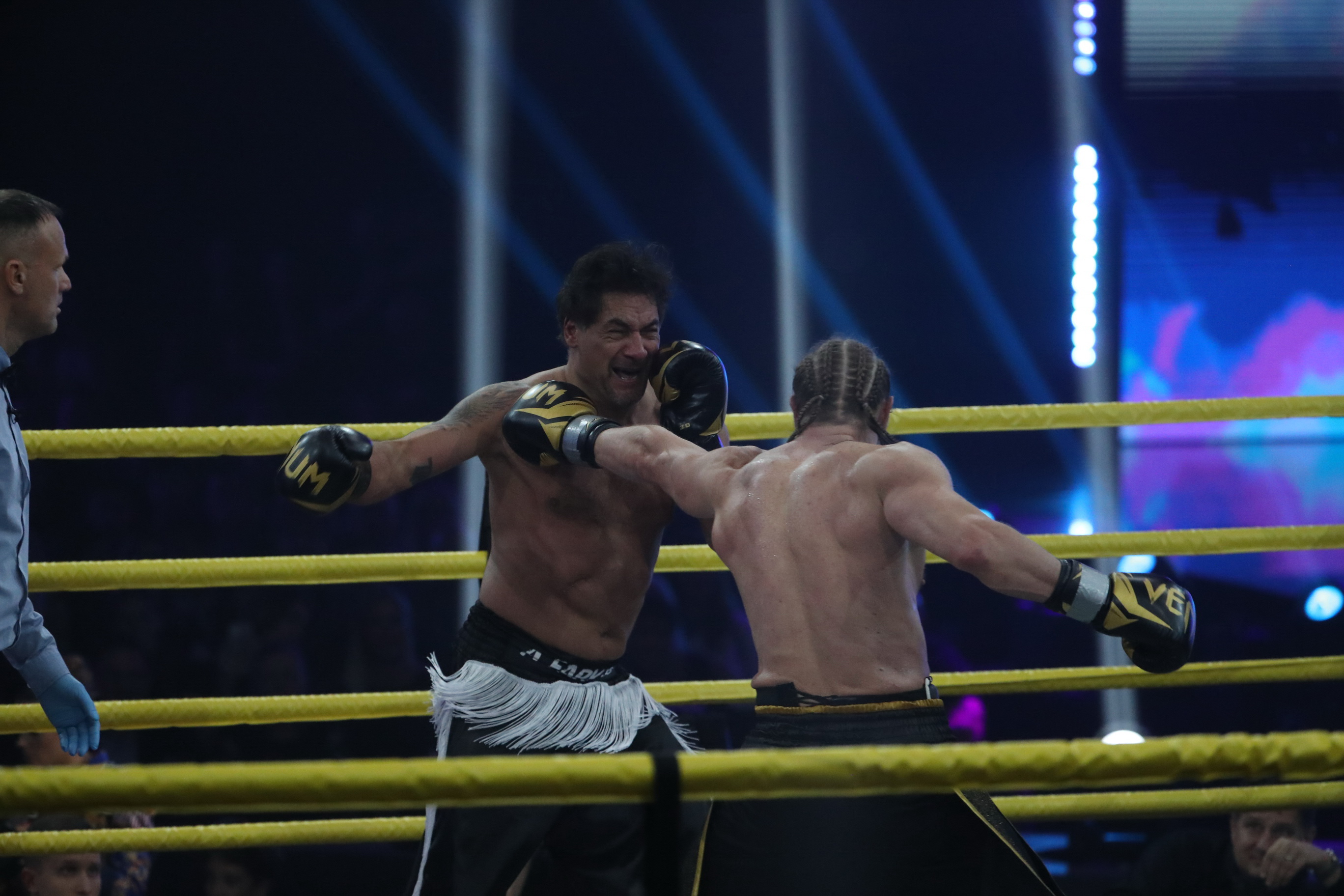 Édesapjáért aggódott a ringben Árpa Attila: „Azt mondta, gyorsabban győzzek, mint múltkor, mert a szíve nem bírja”