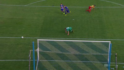 Wisła P. - Korona (0:2): Dahne uchronił Wisłę przed wyższą porażką. Udana interwencja zatrzymała strzał Soriano