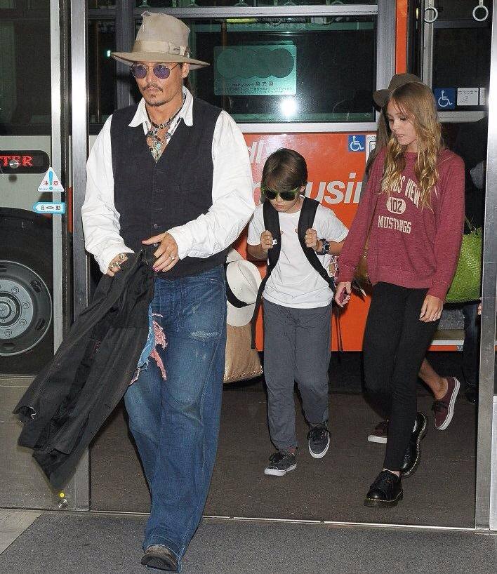Johnny Depp z dziećmi: Lily Rose i Johnem