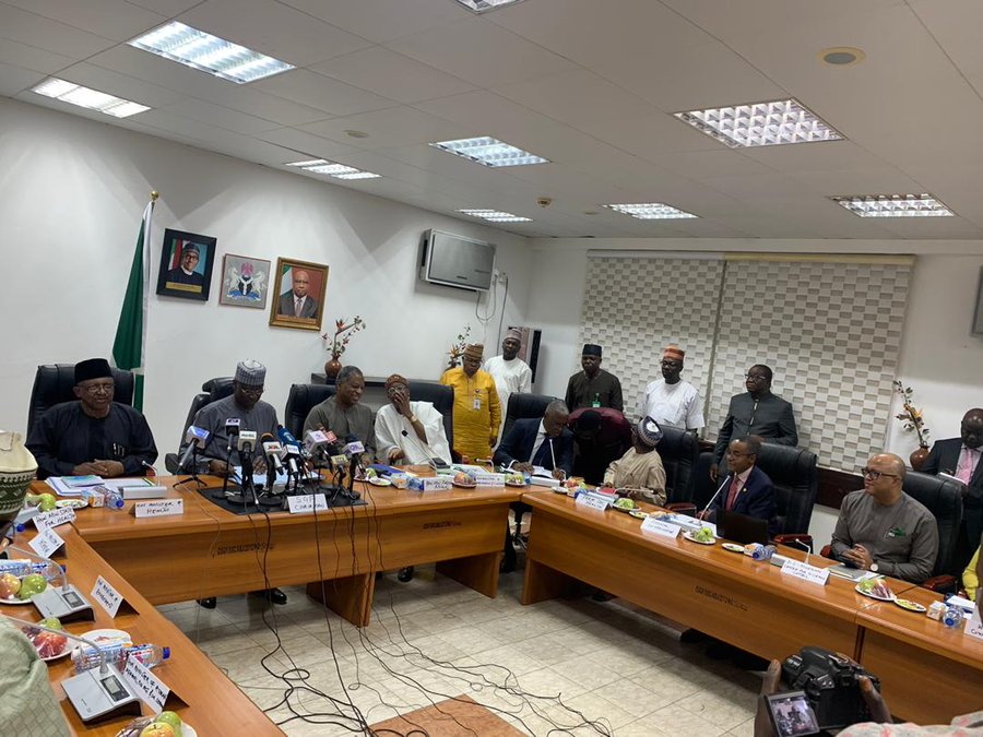 Presidential task force on coronavirus during its inaugural meeting of Tuesday, March 17, 2020 (Nigeria Center for Disease Control)