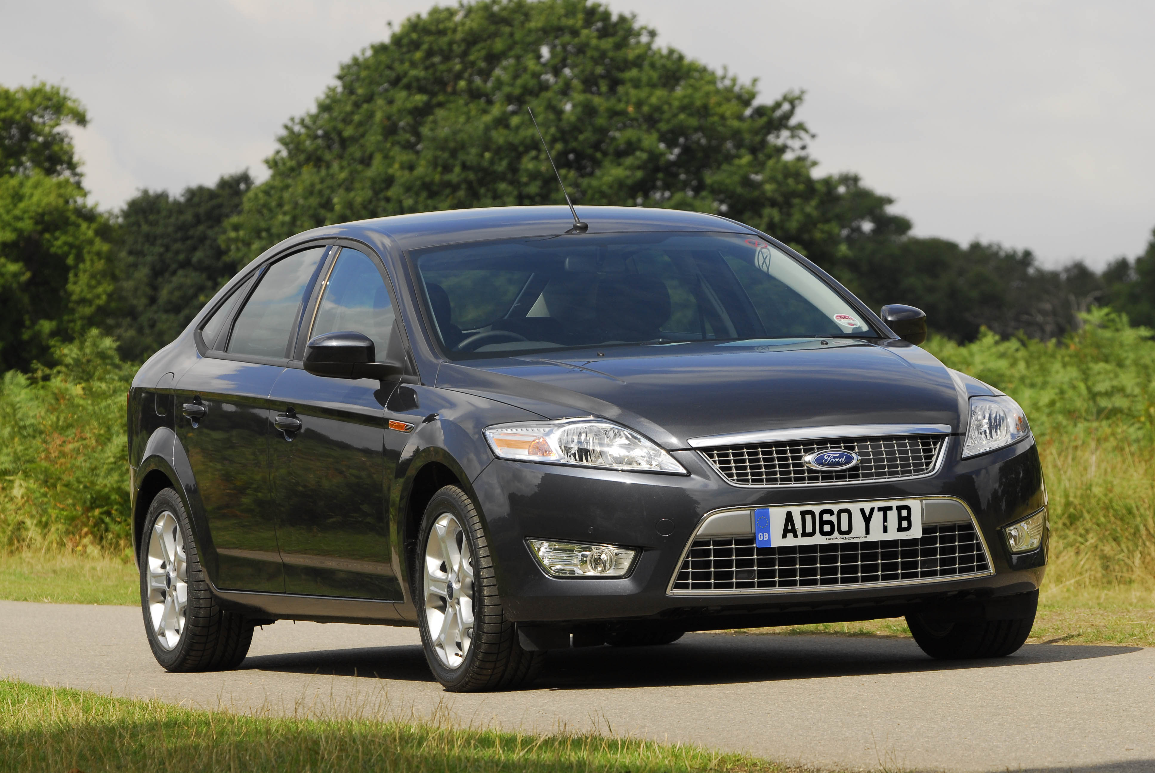 Ford mondeo - zdjęcie ilustracyjne